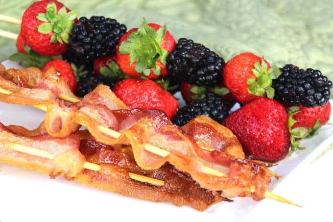 Bacon & Fruit Brunch Kabobs (The easiest no-recipe tricks!)