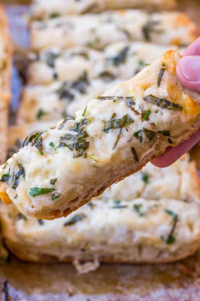 Easiest Appetizer ever! Spinach Artichoke Dip Cheesy Bread!