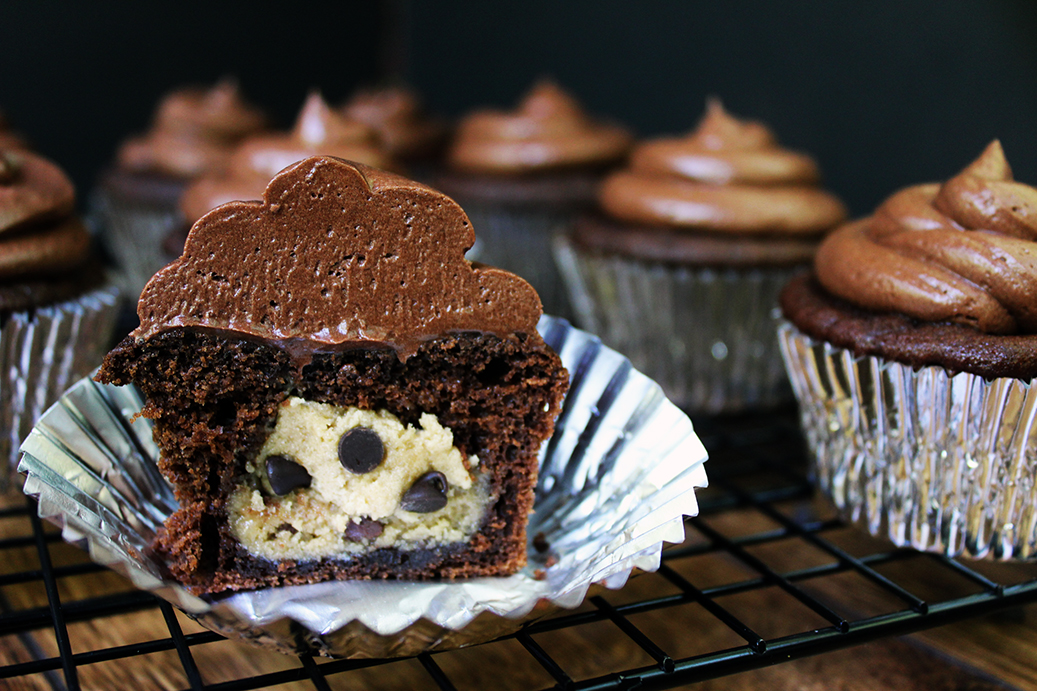 Black Chocolate Cake - The Salted Sweets