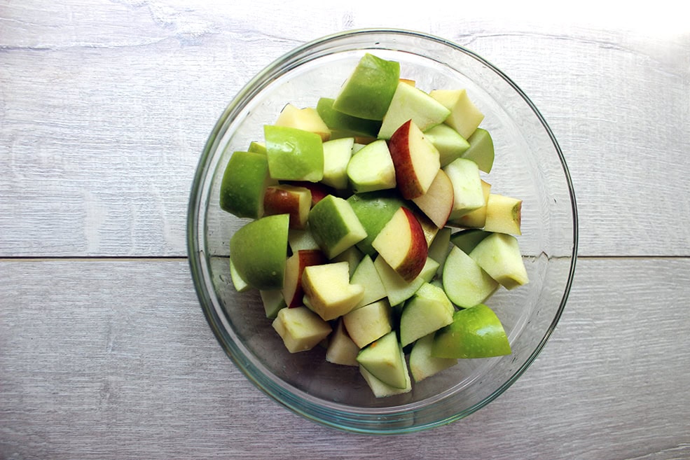 bowl of chopped apples 