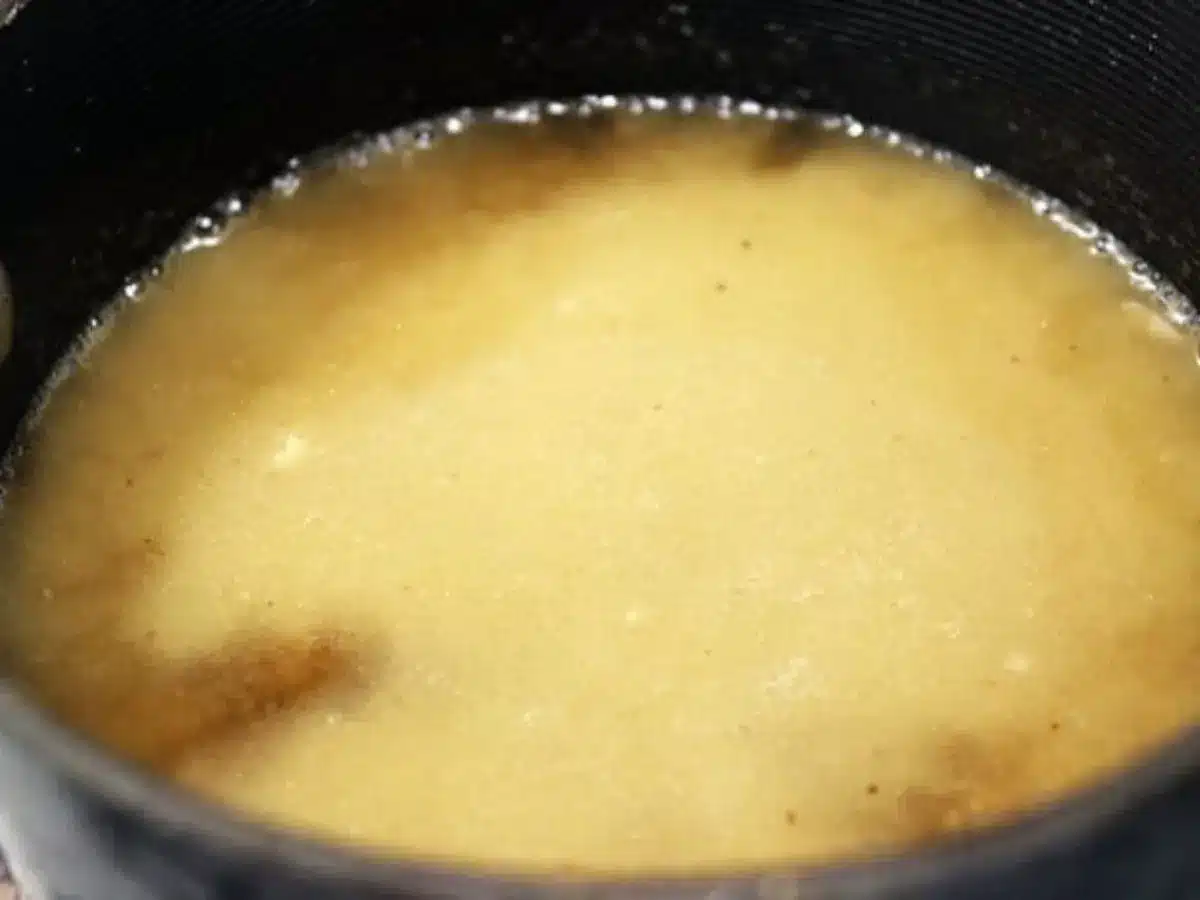 gravy in a pot 