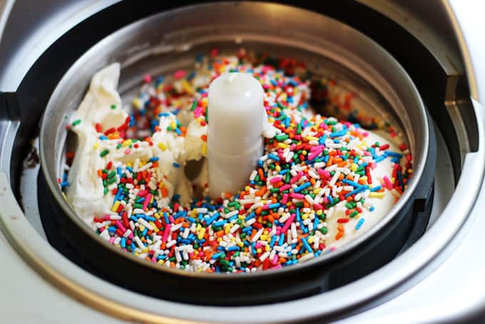 No cook, egg free Spinkle & Cake Batter Ice Cream! Ready to churn in just 2 minutes and taste's like Cold Stone's Cake Batter Ice Cream!