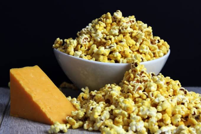 Easy Homemade Cheddar Cheese Popcorn! Just like the kind you buy in tins at Christmas!