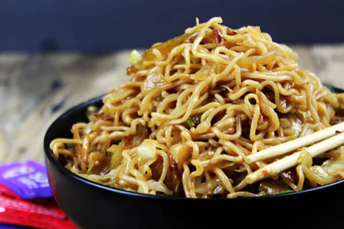 A perfect Panda Express Chow Mein Copycat recipe! The only difference you will find is that it is about half as much oil, so you dont feel so heavy after your meal! Enjoy with my Panda Express Mushroom Chicken Copycat dish!