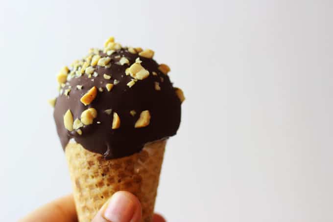 All the flavors of the original, with ¼ the number of ingredients! Homemade delicious vanilla ice cream, dipped in homemade chocolate magic shell and topped with crushed peanuts.