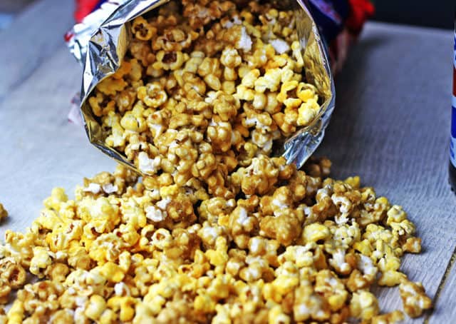 Salty & Sweet. Cheesy & Buttery! This mix of popcorns is a fantastic mix of flavors commonly referred to as Chicago Popcorn! You've seen it in popcorn stores and in pre-made bags, but now you can make it at home!