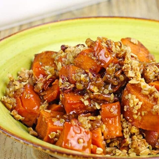 Diced sweet potatoes with oat topping