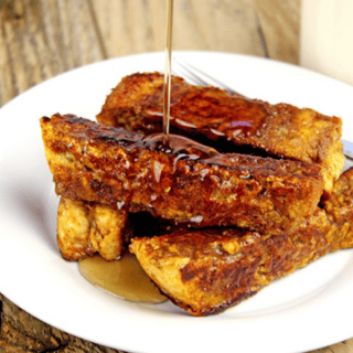 Slices of crispy browned bread
