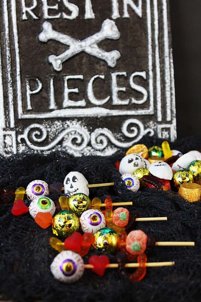 Spooky Halloween Candy Skewers for your Halloween Party!