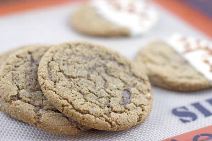 How to make gingerbread cookies