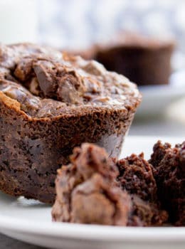 Easy Dark Chocolate Chunk Brownies that take just a few minutes to prep and have a deep chocolate flavor with rich dark chocolate chunks.