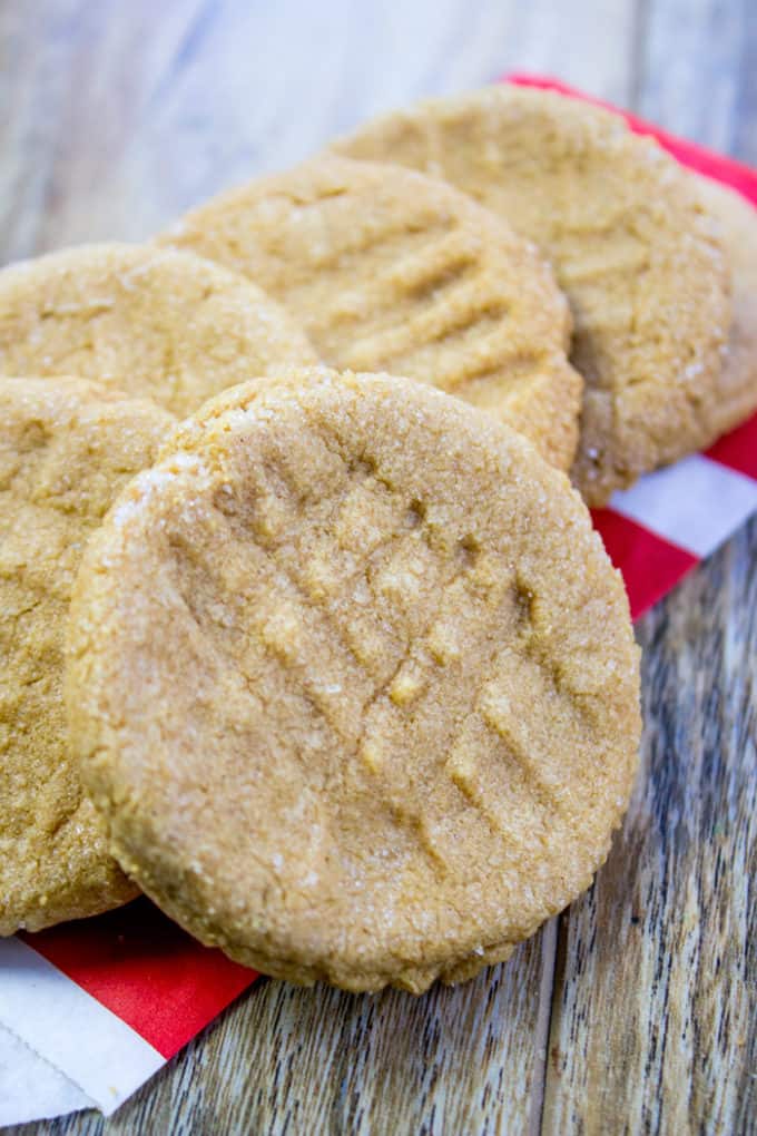 Flourless Peanut Butter Cookies with just 4 Ingredients Total! One bowl, one whisk and some delicious, amazing Peanut Butter cookies.