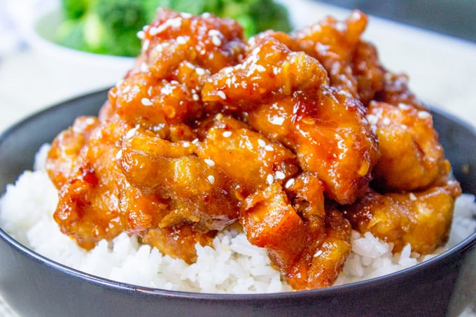 Easy General Tso's Chicken Recipe [+VIDEO] - Dinner Then Dessert