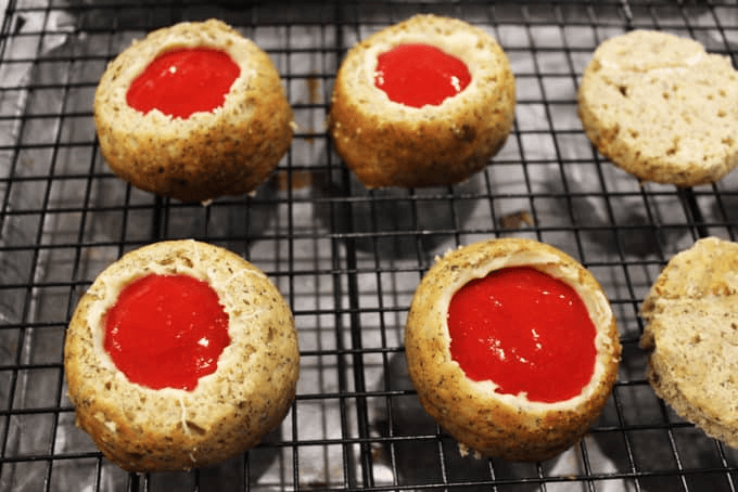 Banana cake rounds with strawberry filling