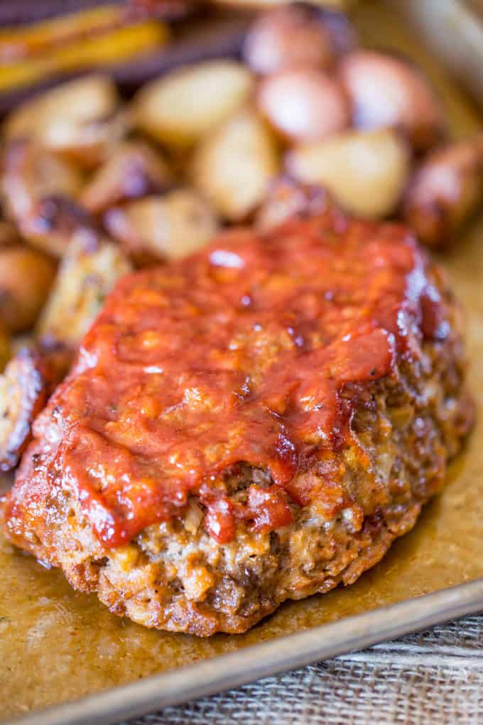 Brown Sugar Meatloaf with tangy ketchup meatloaf topping