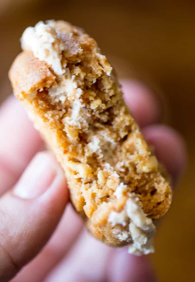 Peanut Butter Do-si-dos Cookie Sandwiches are a Girl Scouts favorite made with peanut butter and oatmeal are sandwiched together with a fluffy soft peanut butter buttercream filling.