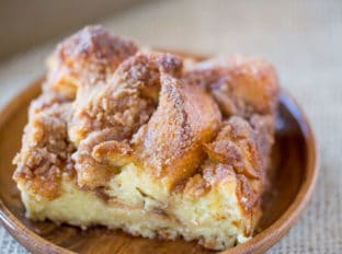 Easy French Toast Bake with no overnight chilling and all your favorite French Toast flavors you can serve to your family or a large crowd. Perfect with warm maple syrup.