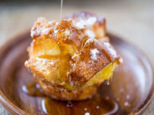 French Toast Muffins are easy to toss together with ingredients you already have in your kitchen and they’re a perfect brunch dish for a crowd and fun to pull apart.