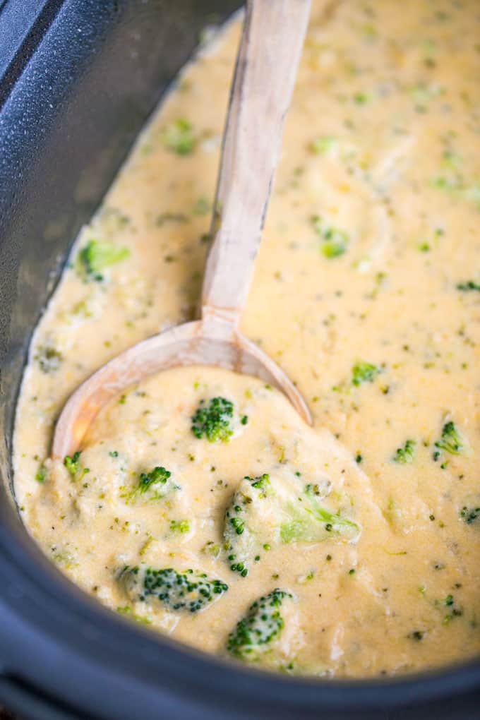 Crockpot Broccoli Cheddar Soup 