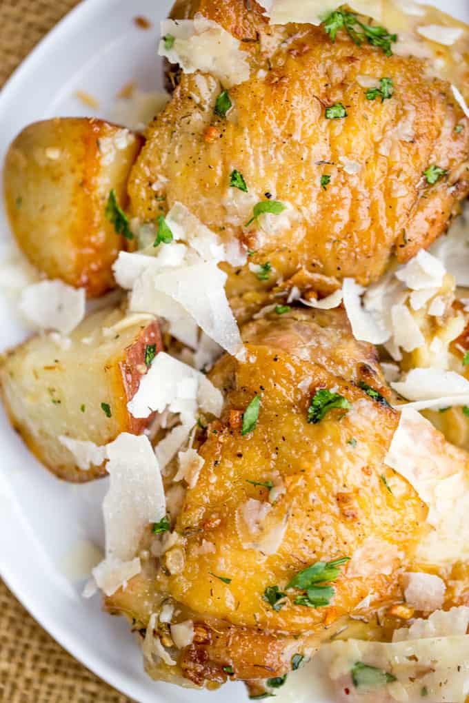 Delicious Garlic Parmesan Chicken and Potatoes Recipe