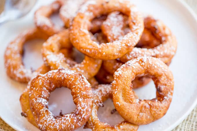 Apple Fritter Rings made with a pancake batter without yeast come together in just a few minutes and are the perfect sweet treat to end a meal or breakfast for kids who love donuts.