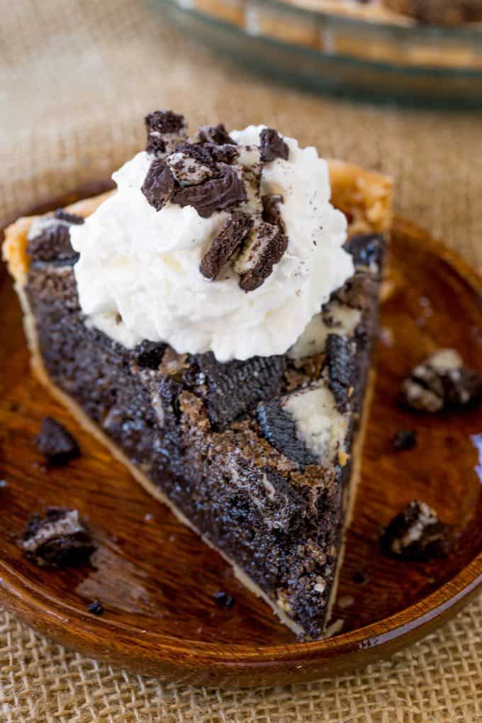 Oreo Chunk Cookie Pie