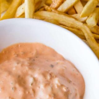 We love this In-N-Out Spread Dipping Sauce and it is so easy to make!