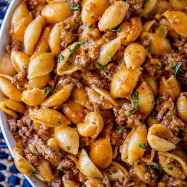 Just 5 ingredients in this Cheesy Taco Pasta! So delicious!