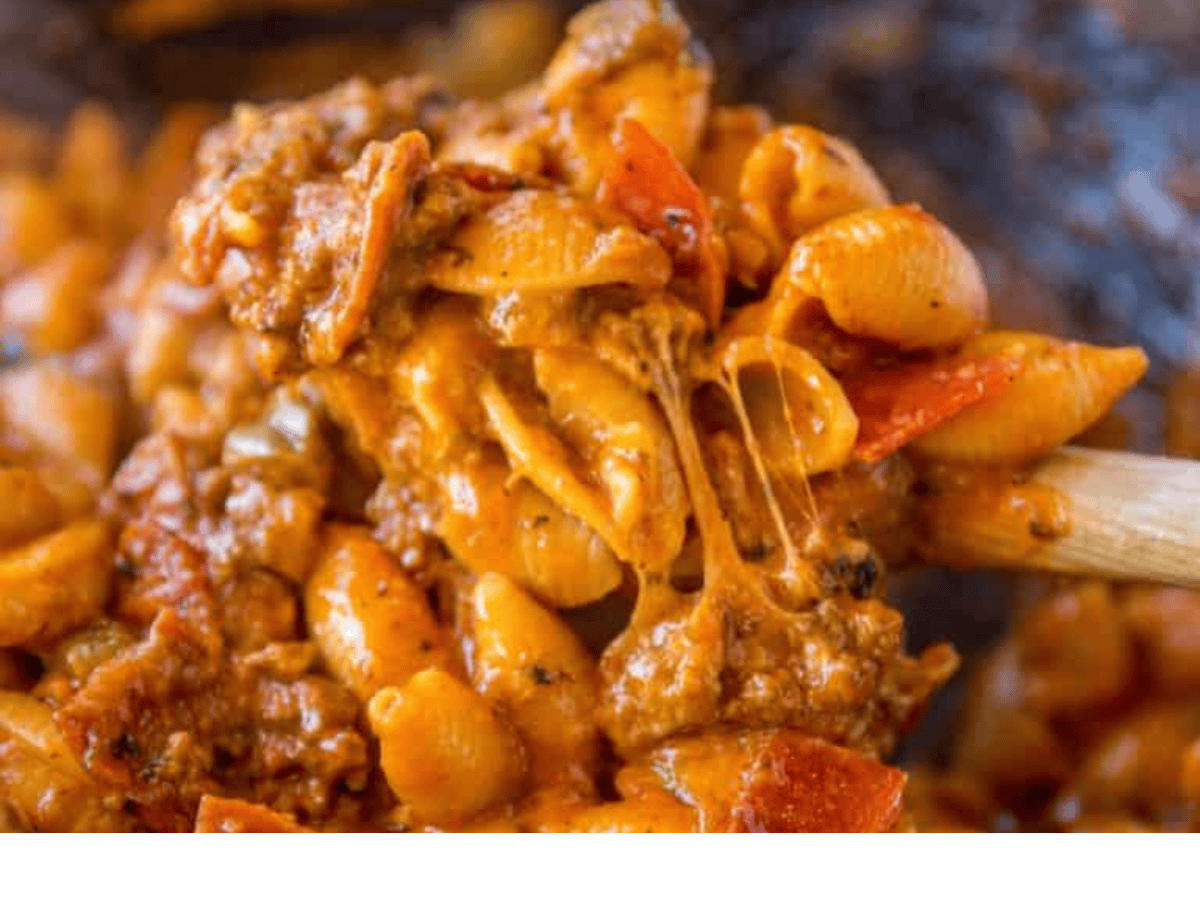 close up of pepperoni pizza pasta