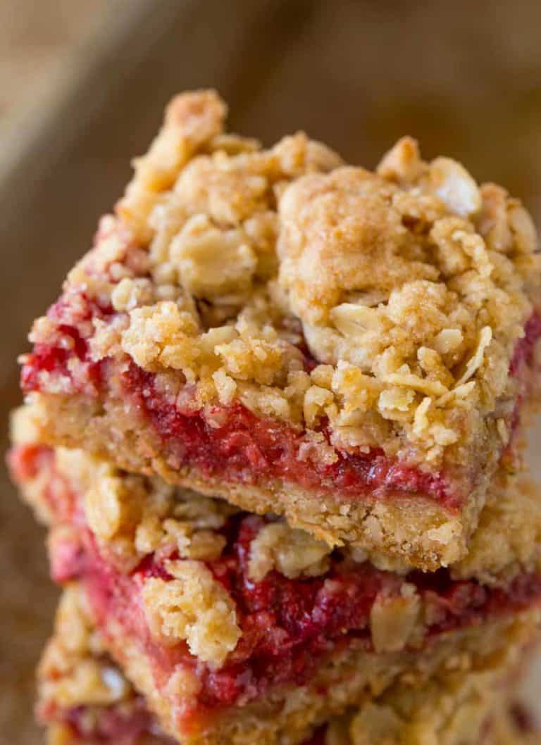 strawberry crumb bars