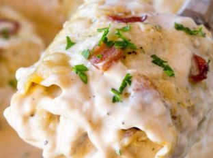 Chicken Bacon Ranch Lasagna Roll Ups have all the flavors of classic lasagna with less effort. Perfect for individual servings and make ahead meals.