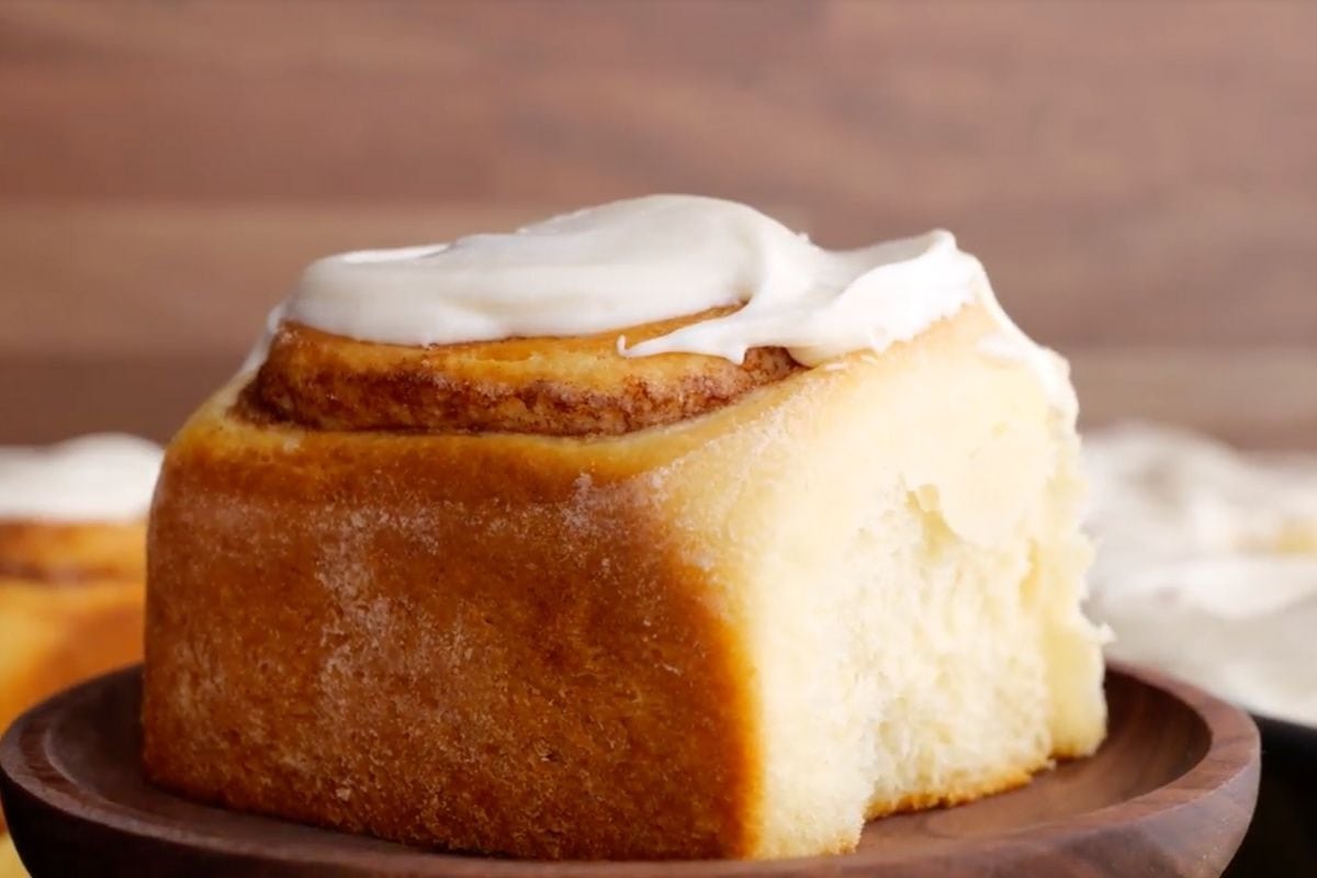 Easy Cinnamon Rolls on plate with cream cheese frosting