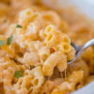 The easiest creamiest and cheesiest Slow Cooker Macaroni and Cheese!