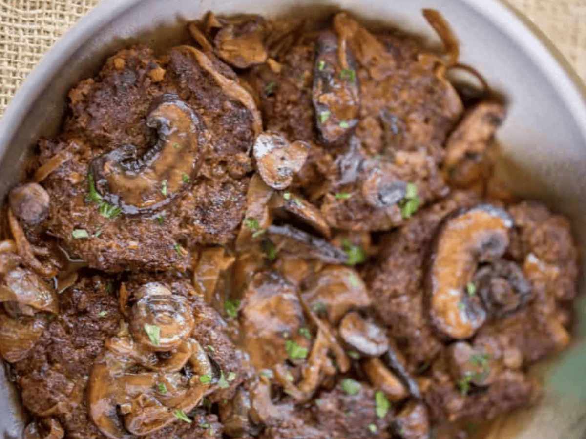 steak and ingredients in bowl