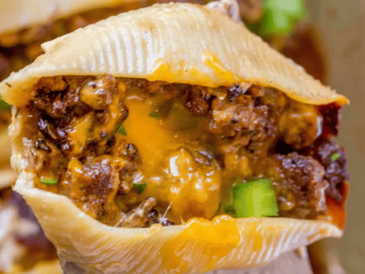 Close up of stuffed shell