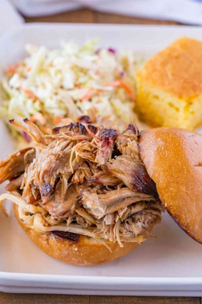 Easy Pulled Pork Sandwich 