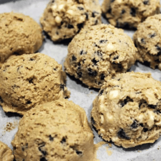 eggless dough with chocolate chips