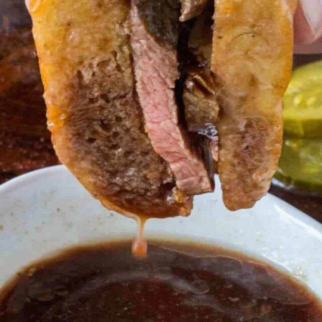 Crock Pot Beef Dip Sandwiches