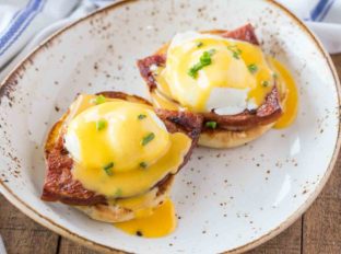 Eggs Benedict