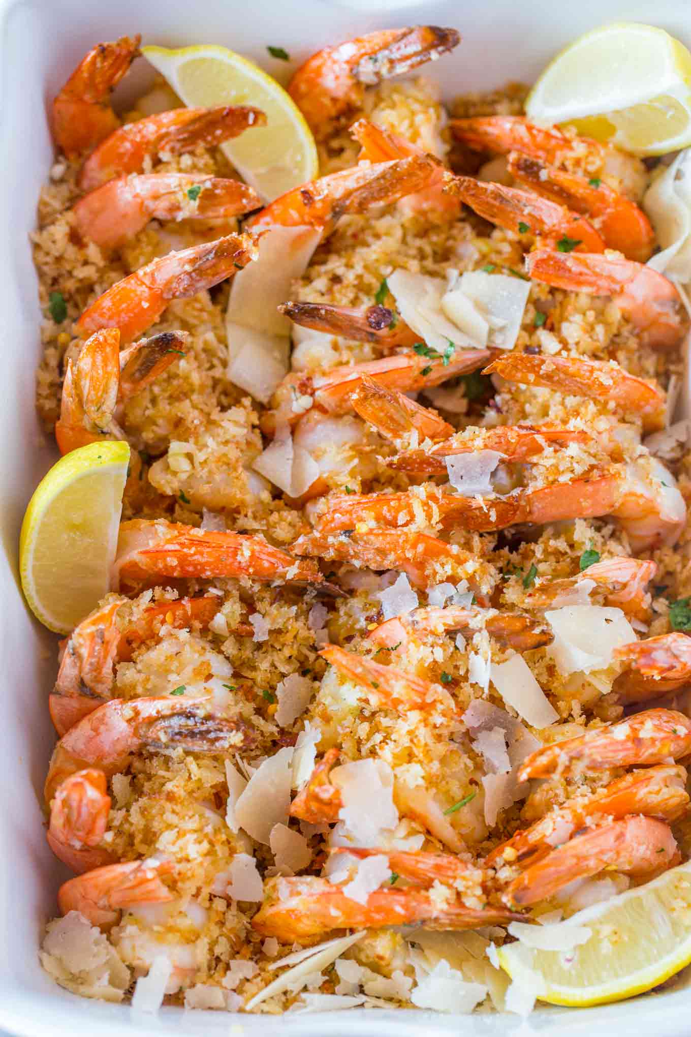 shrimp with lemon wedge 