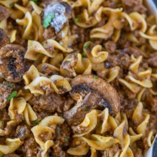 Ground Pot Roast Pasta is an EASY dinner made with ground beef, mushrooms, savory gravy, and egg noodles, ready in only 25 minutes! #DinnerThenDessert #potroast #groundbeef #dinner #pasta #beef Ground Beef Pot Roast Pasta