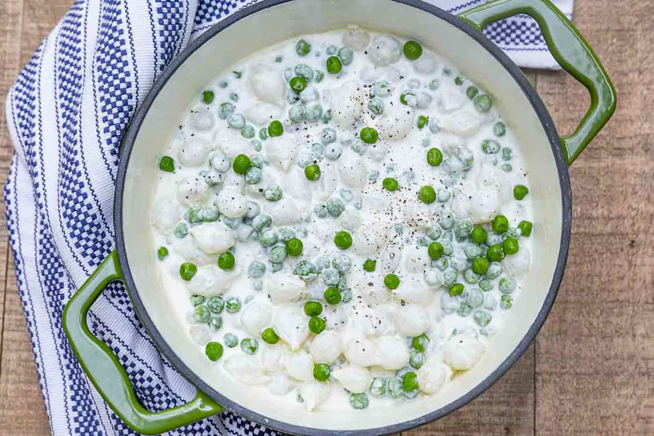 Creamed Onions and Peas