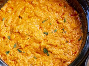 Crockpot Buffalo Chicken Dip