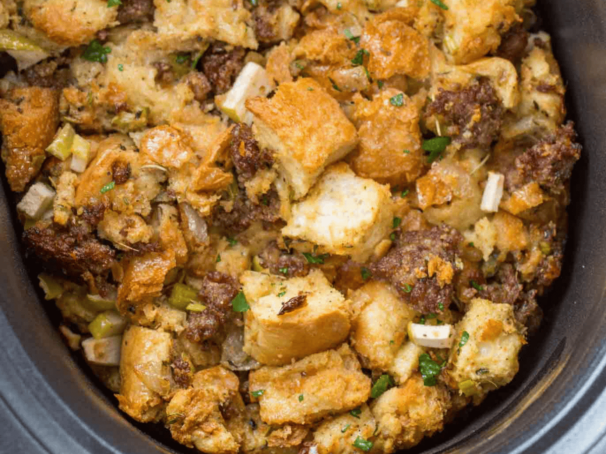 Closeup of ingredients in slow cooker 