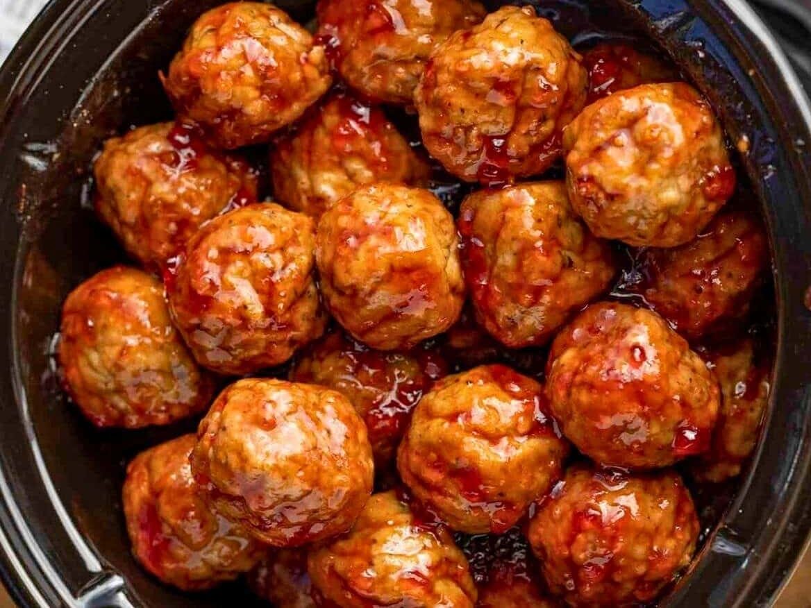 Meatballs in a slow cooker