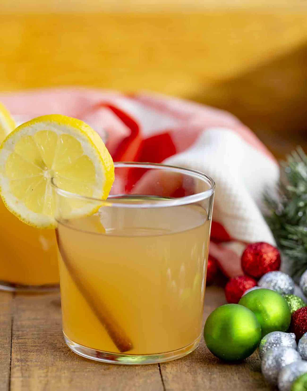 https://dinnerthendessert.com/wp-content/uploads/2018/12/Hot-Toddy.jpg