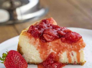 New York Cheesecake Slice