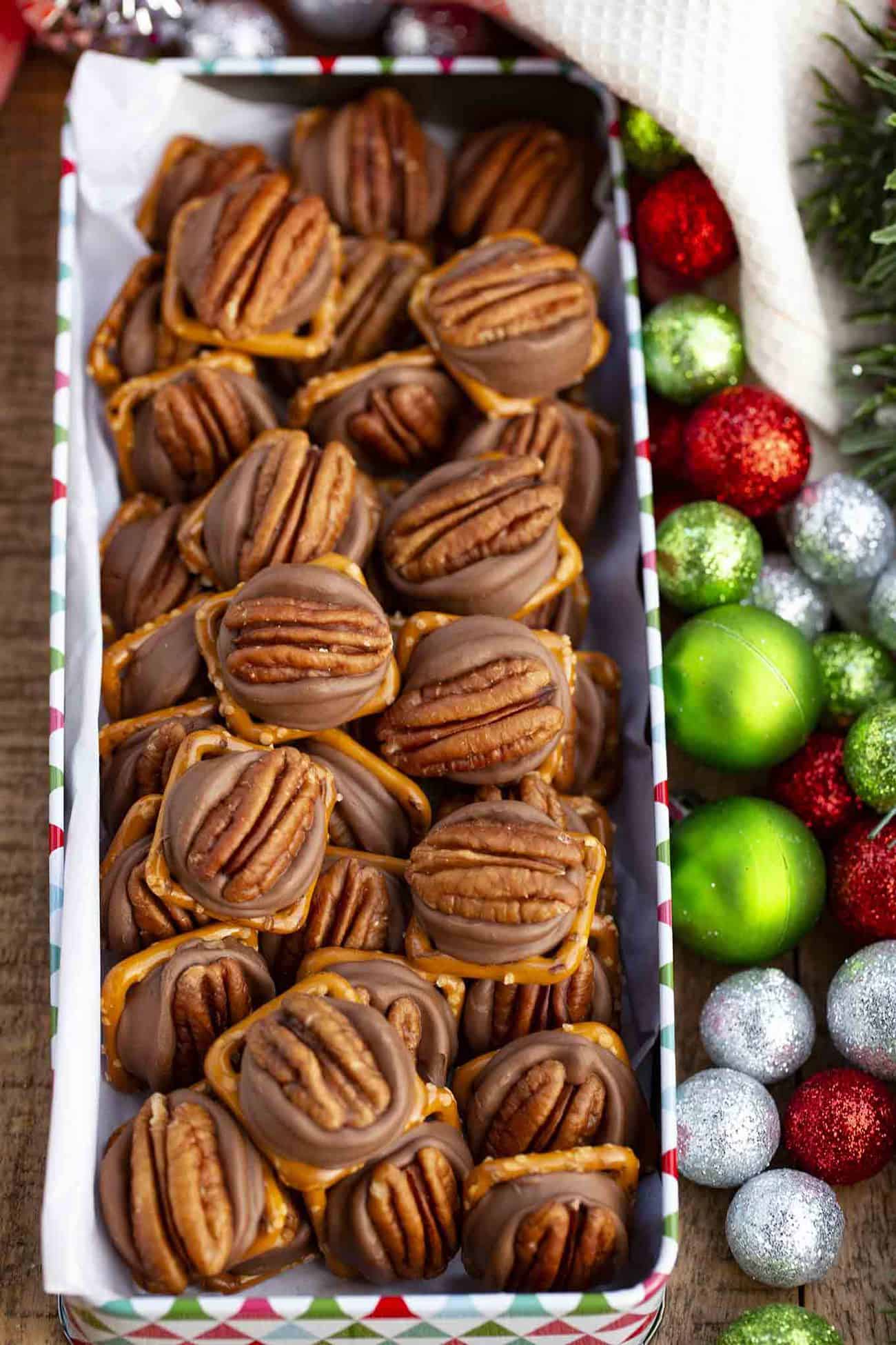 Chocolate Caramel Pretzel Turtles