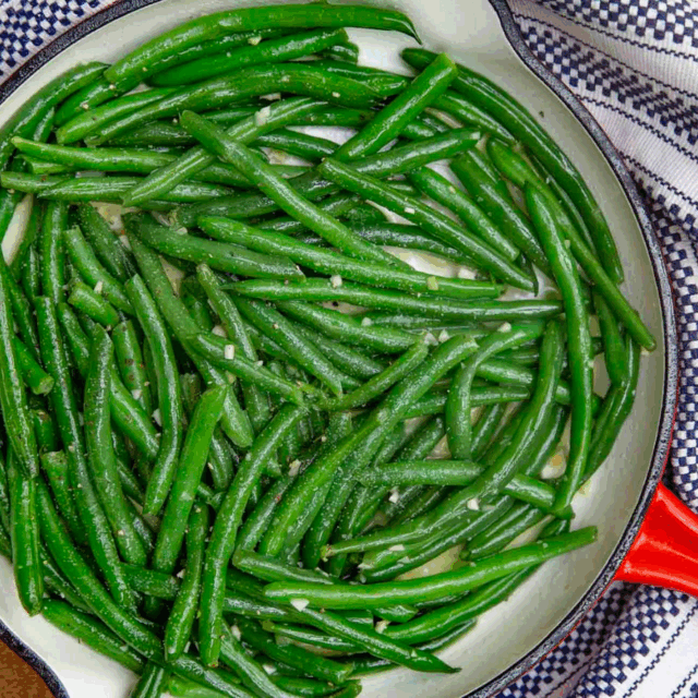 Aerial view in a pan