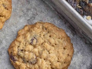 Oatmeal Raisin Cookies
